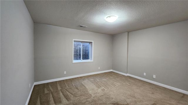 8140 NW 90th Street, Kansas City, MO 64153