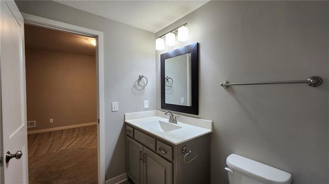 8140 NW 90th Street, Kansas City, MO 64153