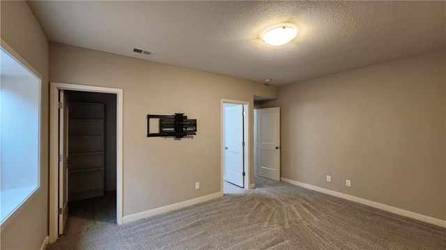 8140 NW 90th Street, Kansas City, MO 64153