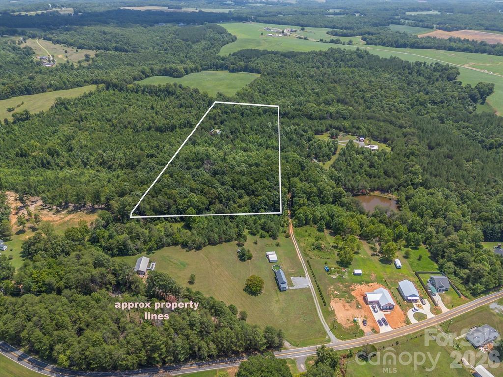 340 Right Prong Road, Ellenboro, NC 28040