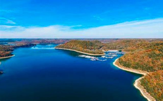 1 Harbor Pointe Drive, Silver Point, TN 38582