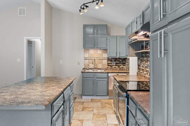 3440 Riverside Dr, Pensacola, FL 32514