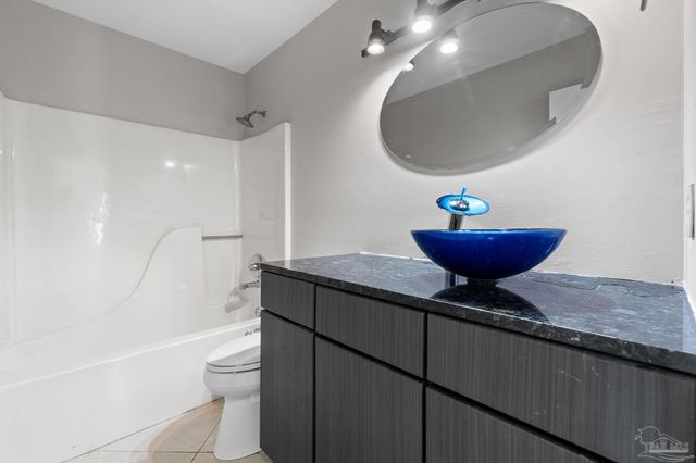 3440 Riverside Dr, Pensacola, FL 32514