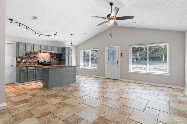 3440 Riverside Dr, Pensacola, FL 32514