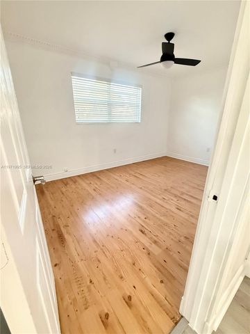 7910 NW 12th St, Pembroke Pines, FL 33024