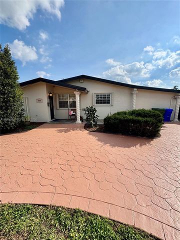 7910 NW 12th St, Pembroke Pines, FL 33024