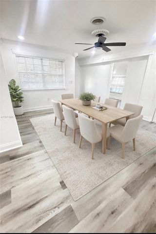 7910 NW 12th St, Pembroke Pines, FL 33024