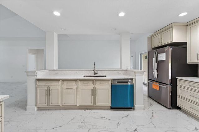 376 SW Paar Drive, Port St. Lucie, FL 34953