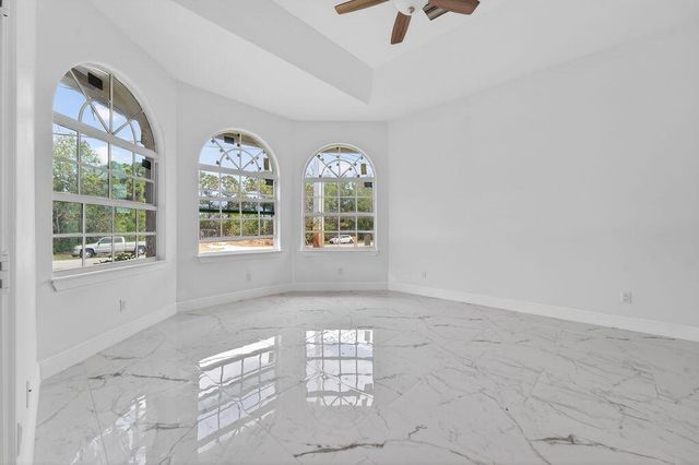 376 SW Paar Drive, Port St. Lucie, FL 34953