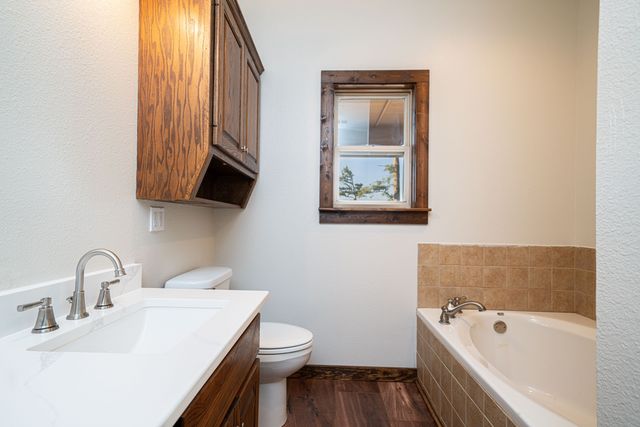 410 Private Road 52426, Leesburg, TX 75451