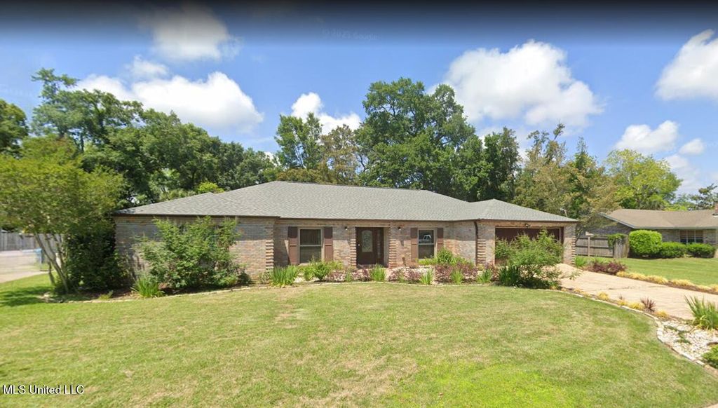 3 Villa Cove Drive, Gulfport, MS 39507