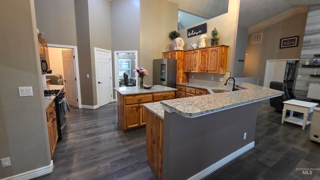 4434 W Vaquero Ln, Meridian, ID 83642