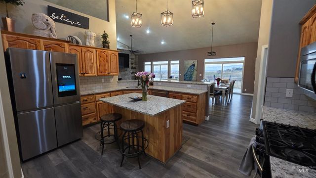 4434 W Vaquero Ln, Meridian, ID 83642