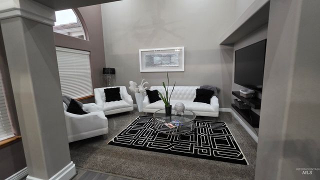 4434 W Vaquero Ln, Meridian, ID 83642