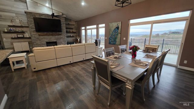 4434 W Vaquero Ln, Meridian, ID 83642