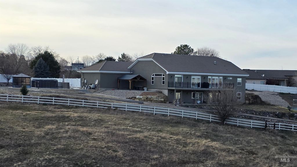 4434 W Vaquero Ln, Meridian, ID 83642 photo 3