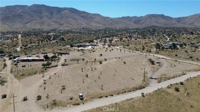 35 Juniper, Apple Valley, CA 92308
