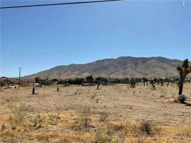 35 Juniper, Apple Valley, CA 92308