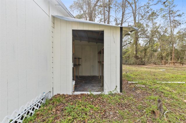 16643 Lake Circle, Conroe, TX 77302