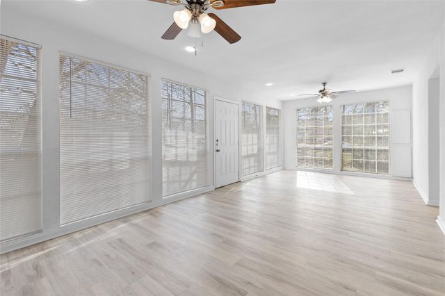 16643 Lake Circle, Conroe, TX 77302