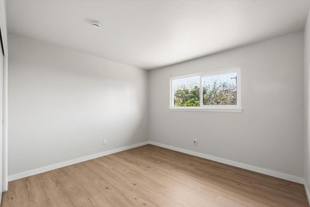 215 Ardmore Ave, Roseville, CA 95678