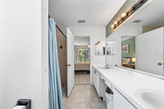 1228 HEATHER LAKE DRIVE, Orlando, FL 32824