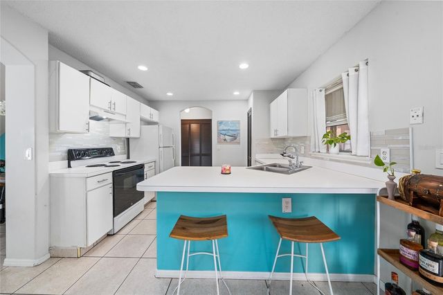 1228 HEATHER LAKE DRIVE, Orlando, FL 32824