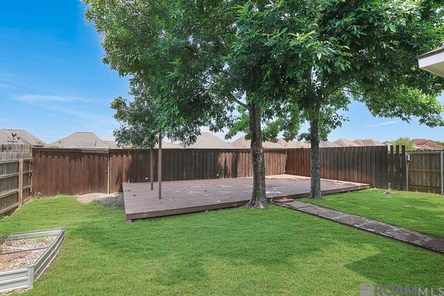 36420 Callaway Ave, Geismar, LA 70734