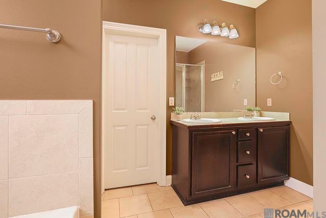 36420 Callaway Ave, Geismar, LA 70734