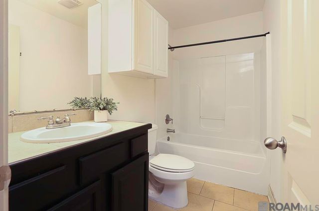 36420 Callaway Ave, Geismar, LA 70734