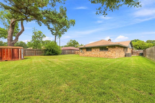 21735 Greenham Drive, Houston, TX 77388