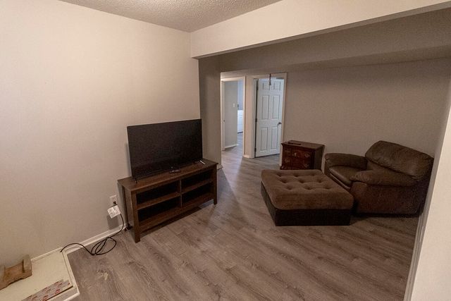 204 WHEATON CT, Columbia, MO 65203