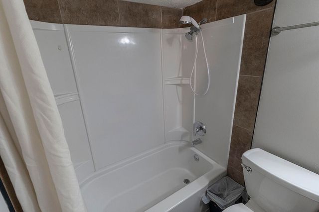 204 WHEATON CT, Columbia, MO 65203