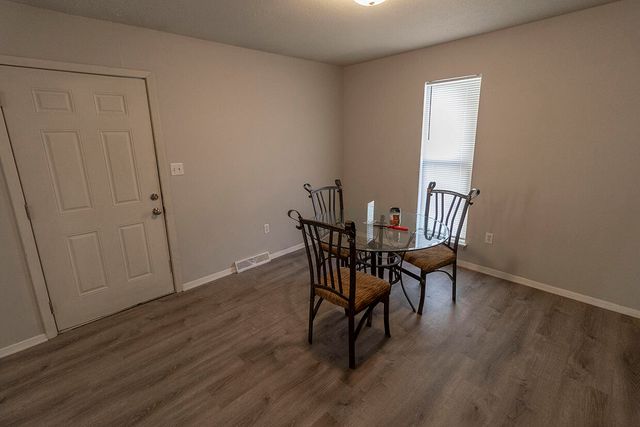 204 WHEATON CT, Columbia, MO 65203