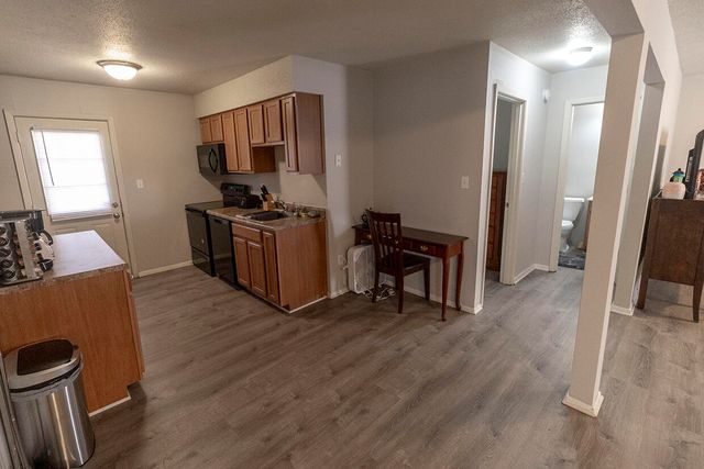 204 WHEATON CT, Columbia, MO 65203