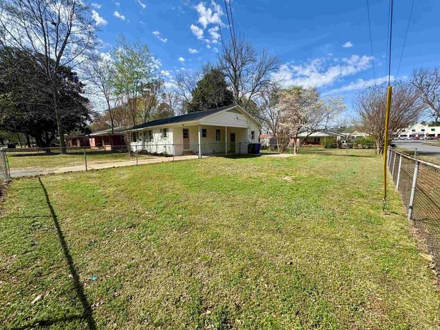 1204 Harton Street, Conway, AR 72032