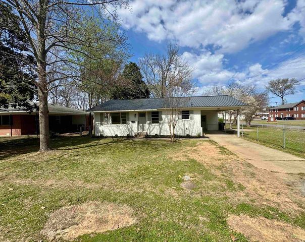 1204 Harton Street, Conway, AR 72032