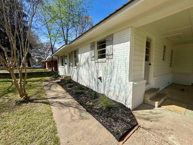 1204 Harton Street, Conway, AR 72032