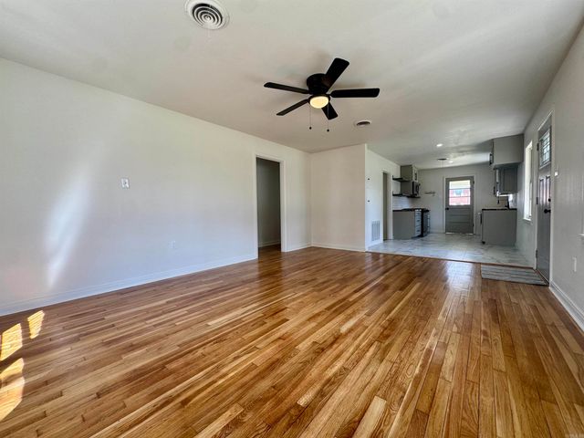 1204 Harton Street, Conway, AR 72032