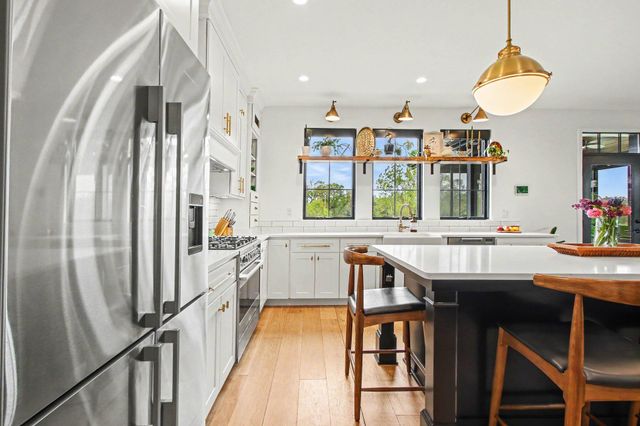 2201 Pepper Ridge Road, Valparaiso, IN 46385