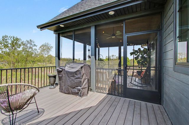 2201 Pepper Ridge Road, Valparaiso, IN 46385