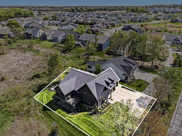 2201 Pepper Ridge Road, Valparaiso, IN 46385
