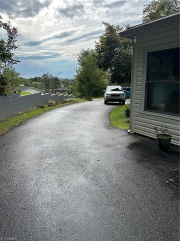 2384 Westfield Road, Mount Airy, NC 27030