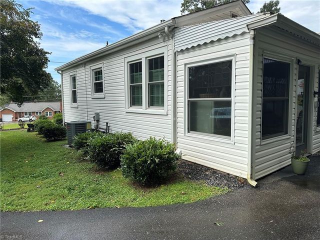 2384 Westfield Road, Mount Airy, NC 27030
