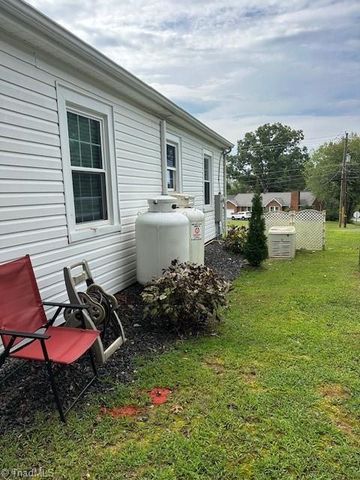 2384 Westfield Road, Mount Airy, NC 27030