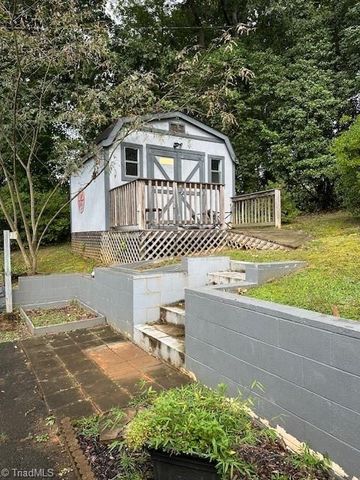 2384 Westfield Road, Mount Airy, NC 27030