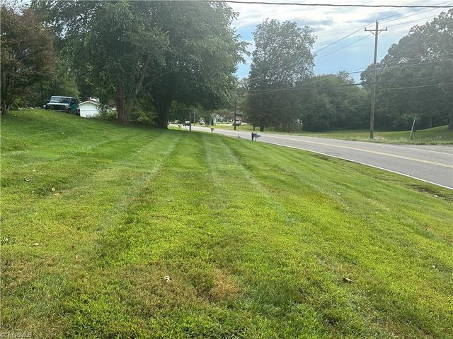 2384 Westfield Road, Mount Airy, NC 27030