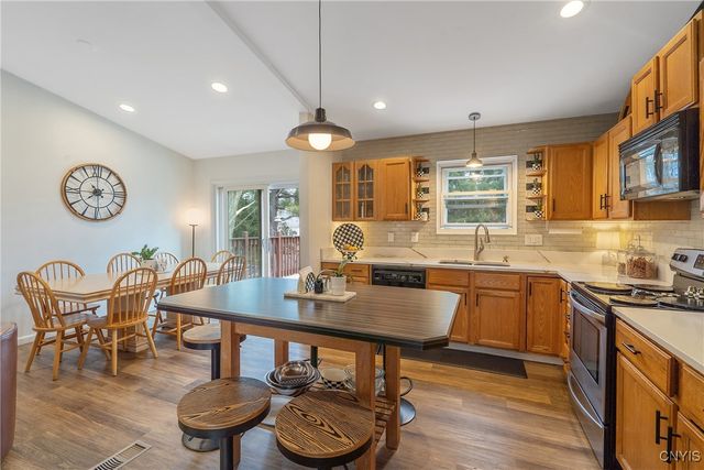 209 Dolores South, Salina, NY 13212