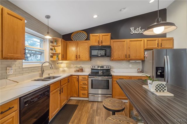 209 Dolores South, Salina, NY 13212