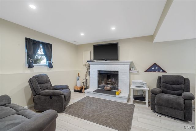 209 Dolores South, Salina, NY 13212